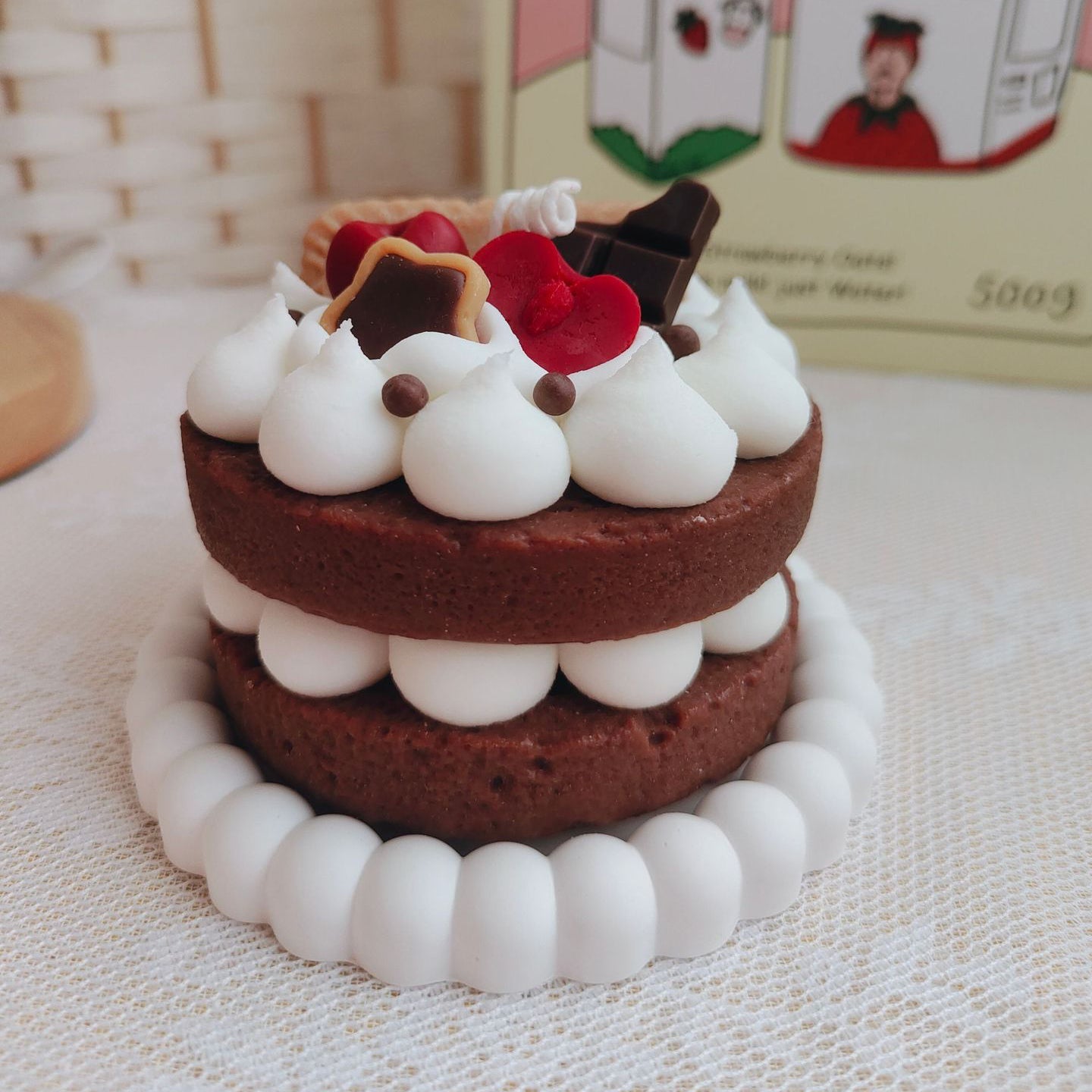 Chocolate Cloud Gateau cake candle