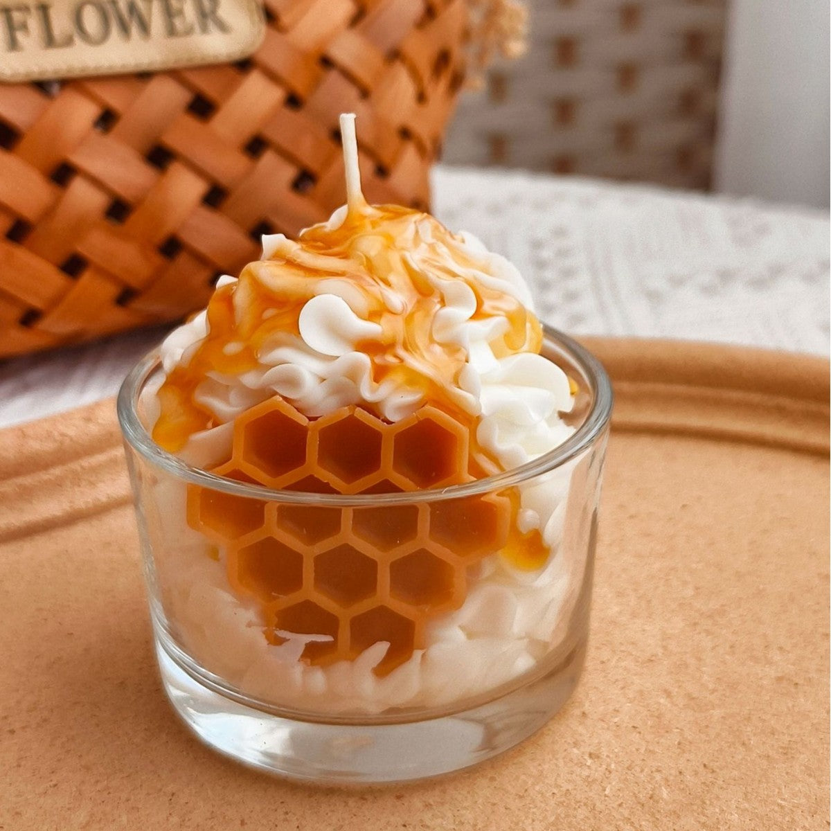 Island Caramel Drizzle dessert candle